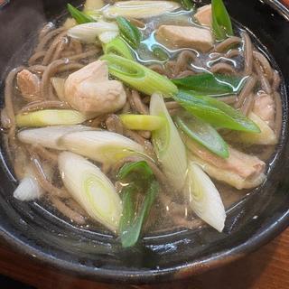冠地鶏のネギそば(焼鳥おおの  )