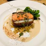 サーモンのガレット包焼き