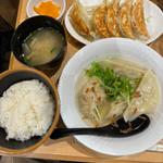 石松焼き水餃子定食(元祖浜松ぎょうざ石松 JR浜松駅店)