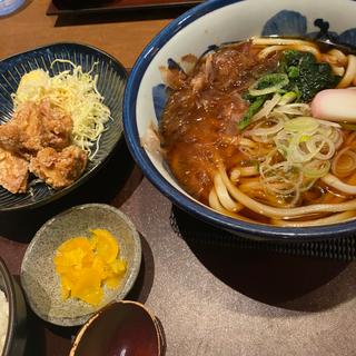 うどんと鶏の唐揚げ定食(旬楽)