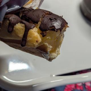 とろ～りカスタードエクレア