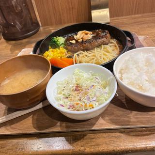 ハンバーグステーキシングル和風ガーリックソース(ハンバーグステーキ 肉屋さんの専門店)