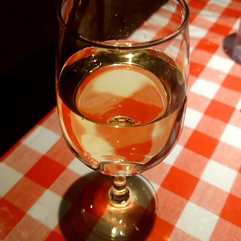 白ワイン(KURAUZO ハンバーグ&ステーキ食堂)