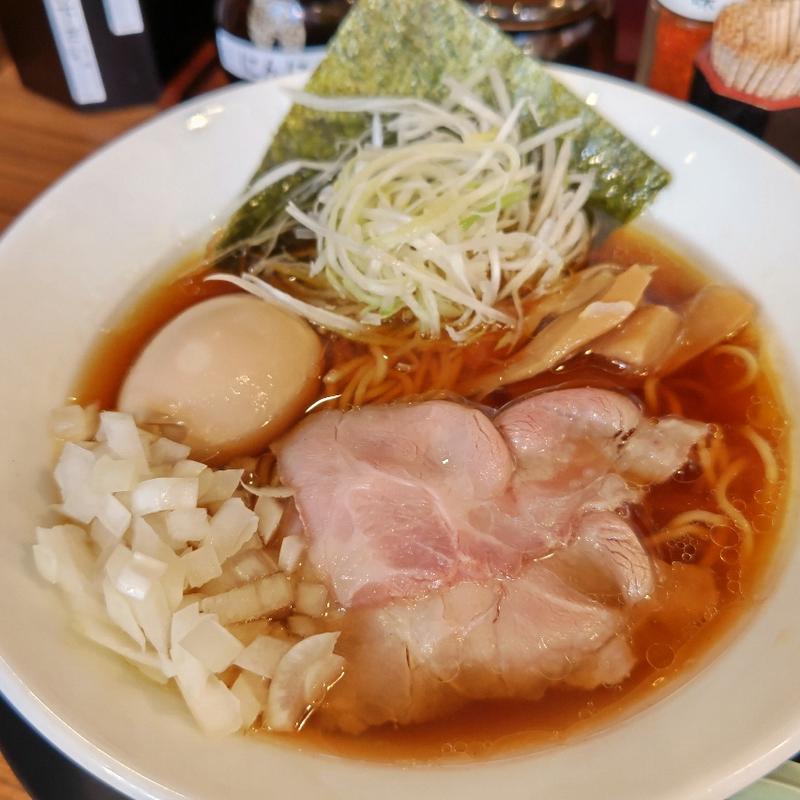 至高の中華そば(横浜家系ラーメン 壱角家 上大岡店)