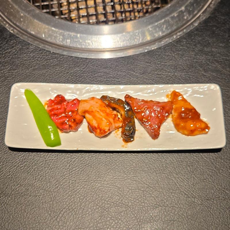 ホルモン5種盛り(やきにく ポッサムチプ)