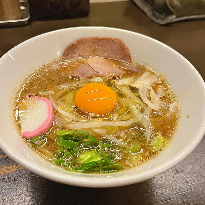 醤油豚骨ラーメン(限定)(博多とんこつ 豚の足跡)