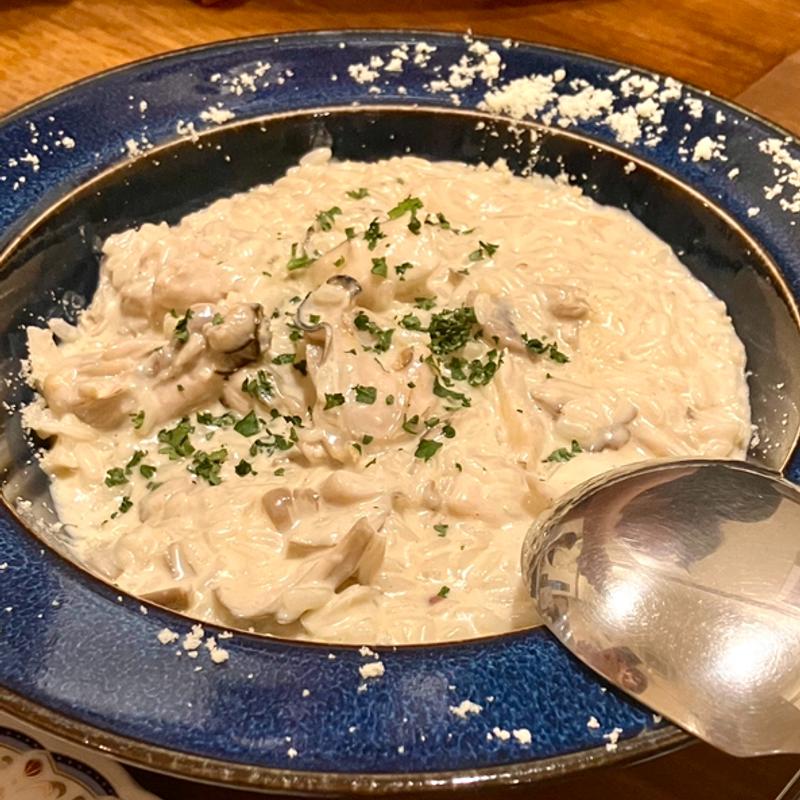 ポルチーニ茸と数種キノコのリゾット (ビストロ グランヴィラージュ)