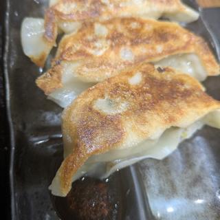 味好の餃子3個