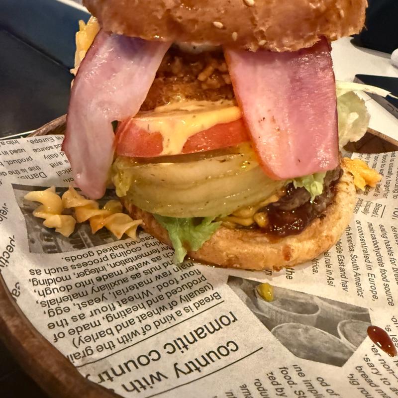 キャサリンバーガー(Betty Diner)