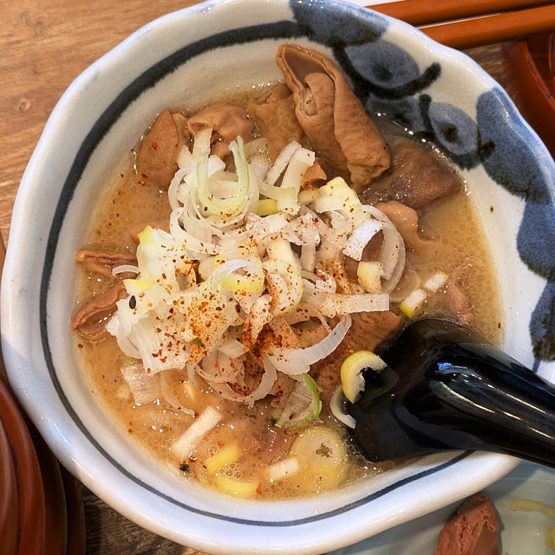 特製もつ煮込み(肉汁餃子のダンダダン 新川崎店)