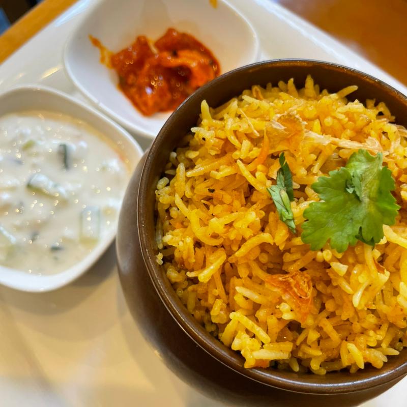 チキンビリヤニ（ランチセット）(カレーリーブス カフェ&レストラン)