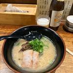 とんこつらーめん