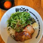 トロ肉のせ和え麺