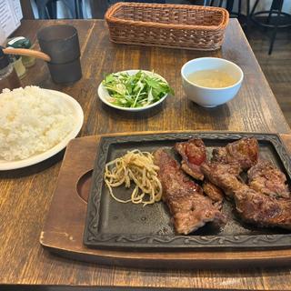 ベニ六カットステーキ（肩ロース）