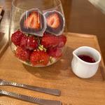 いちごパフェ