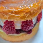 いちごとチョコのクイニーアマン