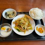 細切豚肉とセロリ炒め定食