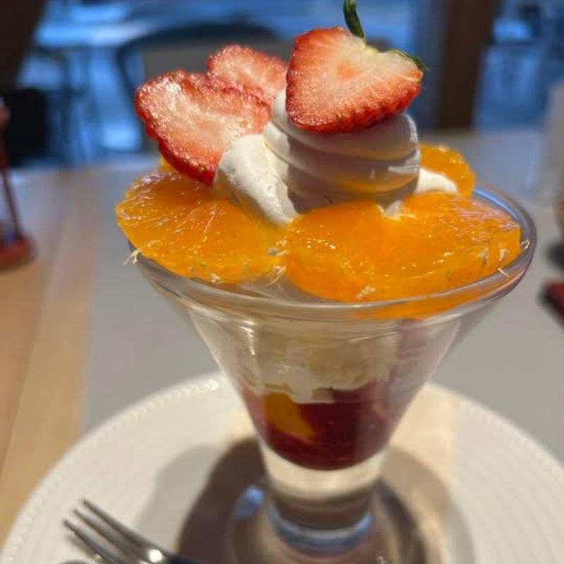 ミニパフェ(フルーツピークス 横浜ポルタ店)