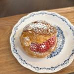 いちごシュークリーム