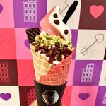 苺ミルクソフトクリーム