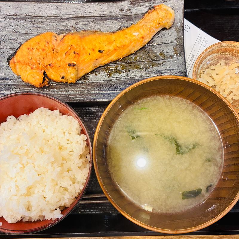 (しんぱち食堂　神田店)