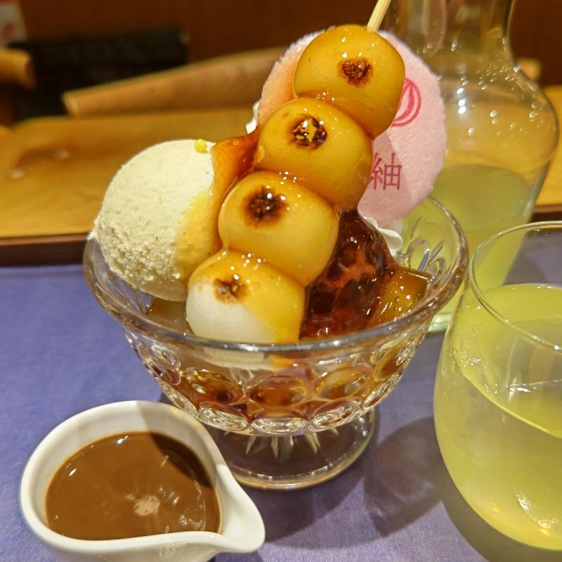 焼きみたらしとほうじ茶のクリームあんみつ(和カフェ Tsumugi FOOD & TIME ISETAN YOKOHAMA店)