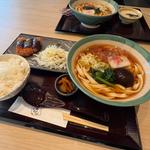 宮きしめん　みそロースカツ定食