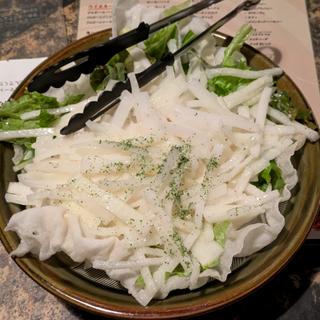 大根のシーザーサラダ(炭火焼き居酒屋炭虎)