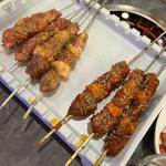 牛肉串　羊肉串　香草タレ焼