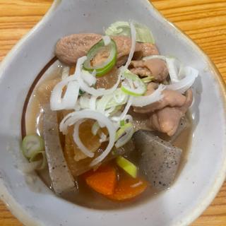 お通し　もつ煮(武州うどんあかね&みどりダイニング)