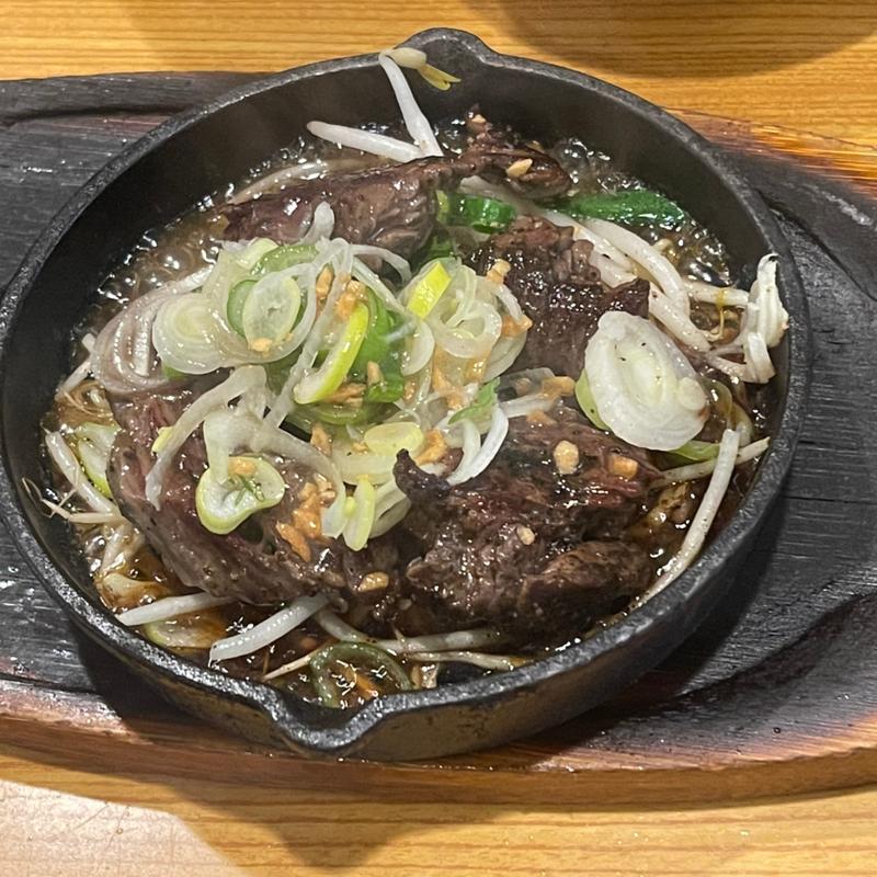 牛はらみ炒め(武州うどんあかね&みどりダイニング)