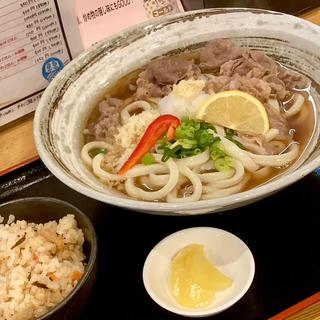 黒毛和牛肉ぶっかけうどん定食