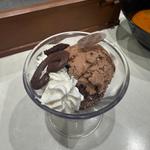 プレミアムガーナアイスとチョコの濃厚パルフェ