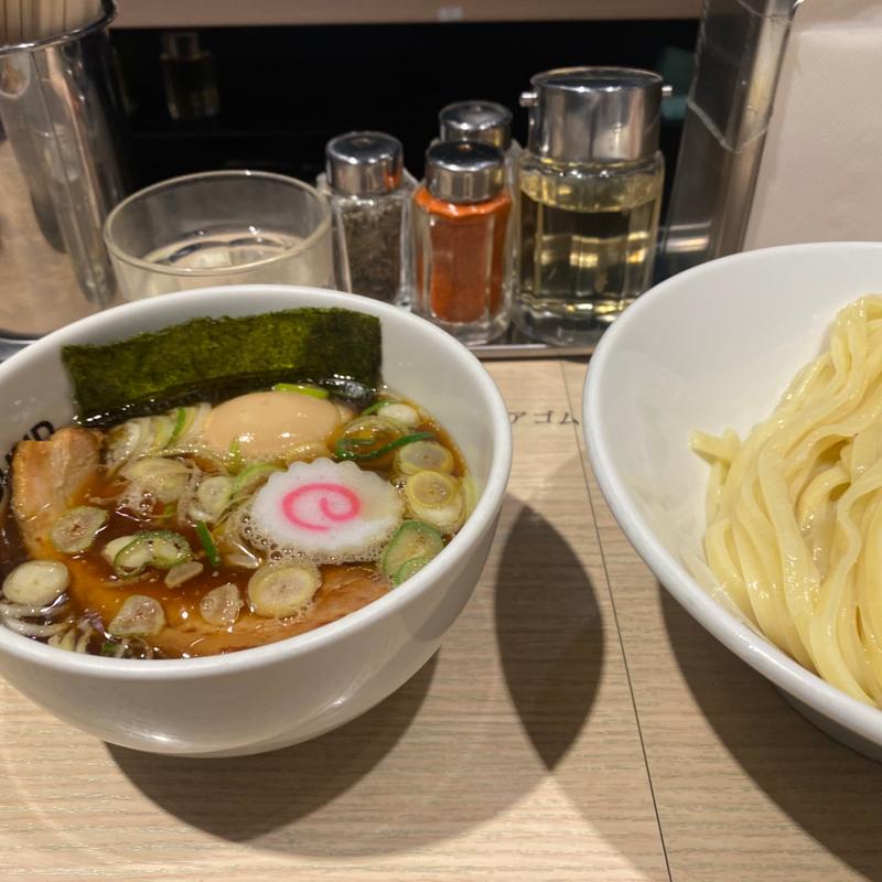 (東京アンダーグラウンドラーメン 頑者 （TOKYO UNDERGROUND RAMEN 頑者）)
