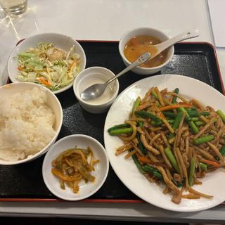 豚肉ニンニク芽炒め