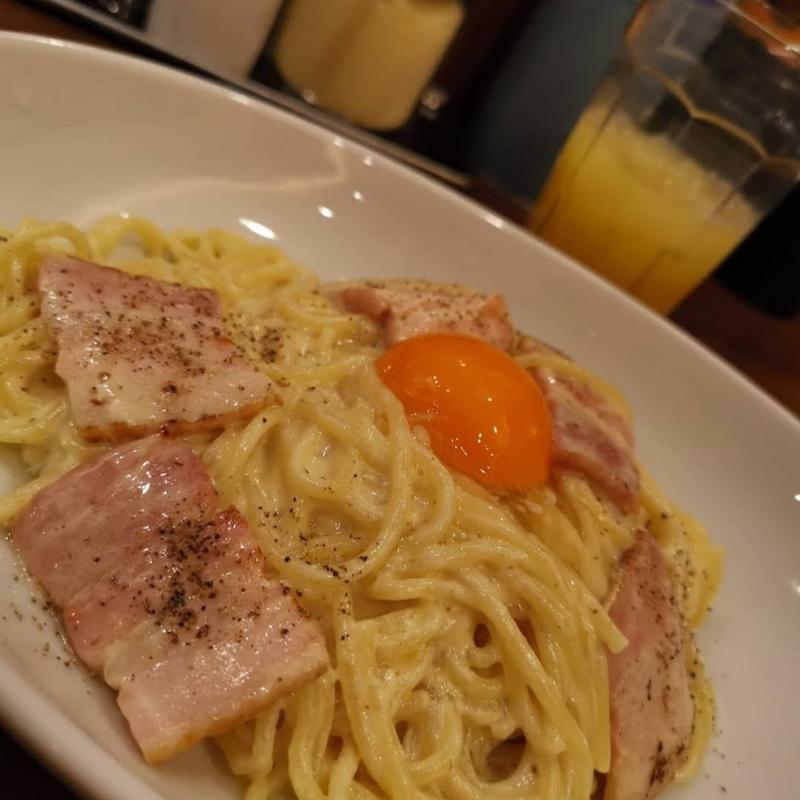 濃厚カルボナーラ(JINJIN 新宿2丁目店)