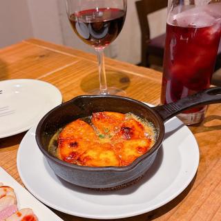 カマンベールのハチミツオーブン焼き(イタリア大衆食堂 堂島グラッチェ 福島店 )