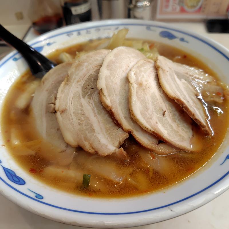 やまとラーメン（小）ﾁｬｰｼｭｰ入り(やまとラーメン 香雲堂 野田阪神店)