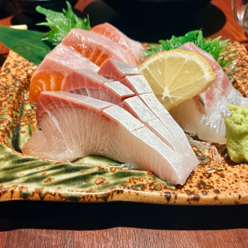 お造り三点盛り合わせ(藁焼き小屋 た藁や 茨木店)