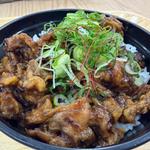 炭焼鶏ハラミ丼