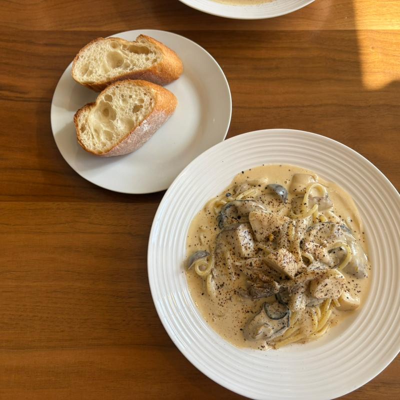 能登産カキときのこのカルボナーラ(m's cafe&dining)