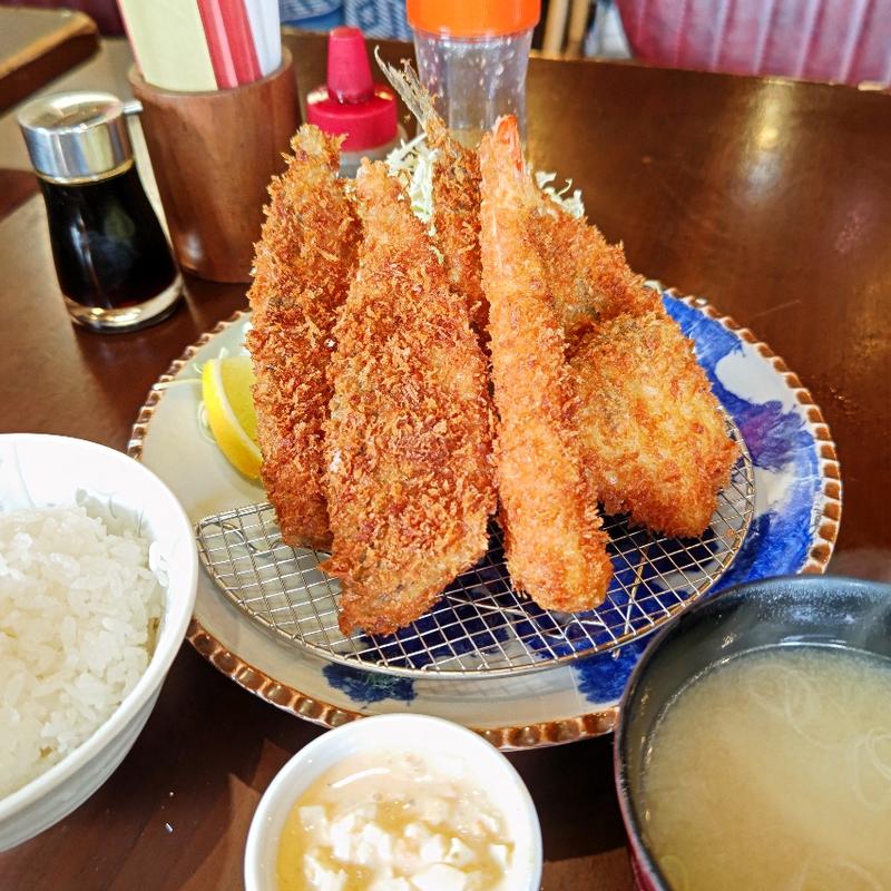 本日のフライ定食(和処 大むら)