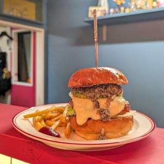アボカドモッツァレラチーズバーガー キノコソースver.(S.B. DINER KOBE)